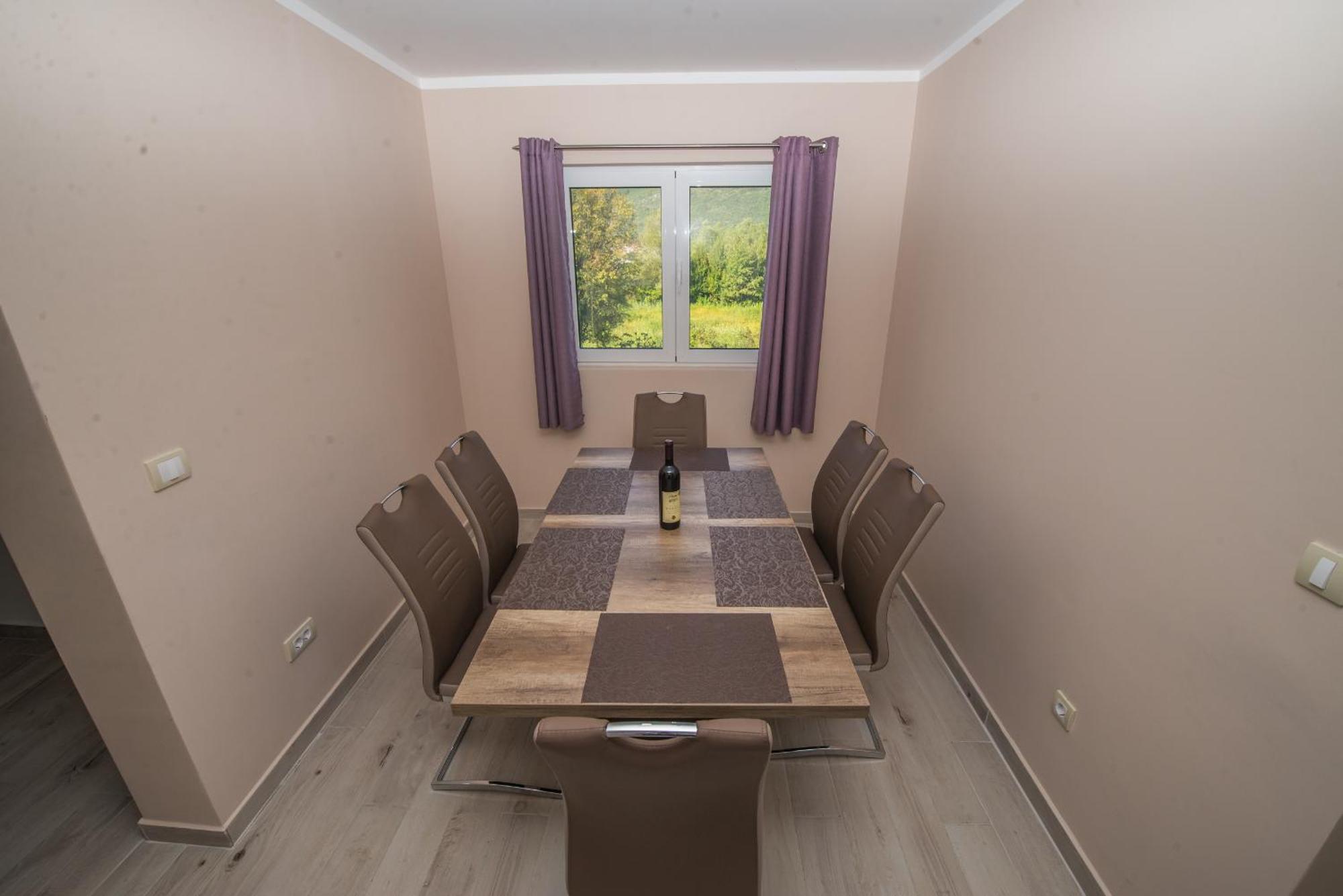 Apartment Vrutak โกตอร์ ภายนอก รูปภาพ